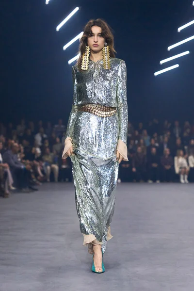 Look 80